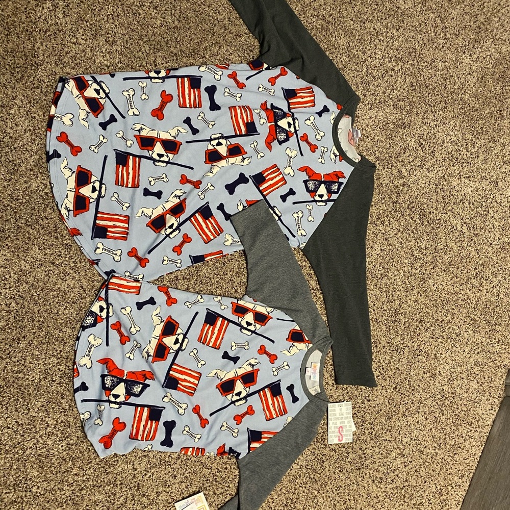 Dogs Americana bones flags NWT